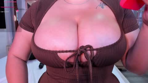 Snapshot of samantasm chatting on January 12, 2025, 6:28 am S A M A N T A online show from January 12, 2025, 6:28 am