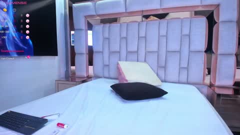 Snapshot of samantasm chatting on January 29, 2025, 7:04 am S A M A N T A online show from January 29, 2025, 7:04 am