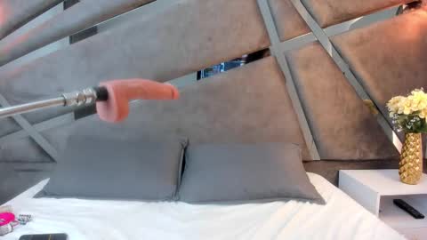 Samantha Beckham online show from February 26, 2026, 9:03 pm