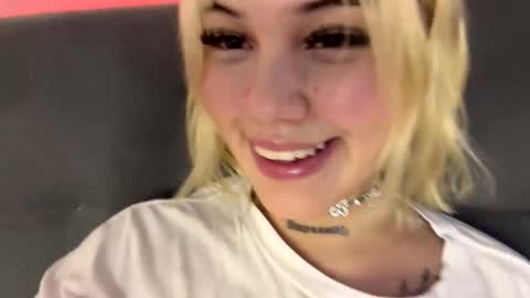 Snapshot of samantha_browwnn chatting on November 3, 2025, 5:09 am samantha_browwnn online show from November 3, 2025, 5:09 am