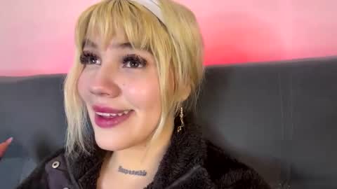 Snapshot of samantha_browwnn chatting on November 6, 2025, 2:07 pm samantha_browwnn online show from November 6, 2025, 2:07 pm