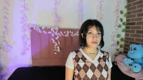 samantha_browwnn online show from May 5, 2026, 2:19 am