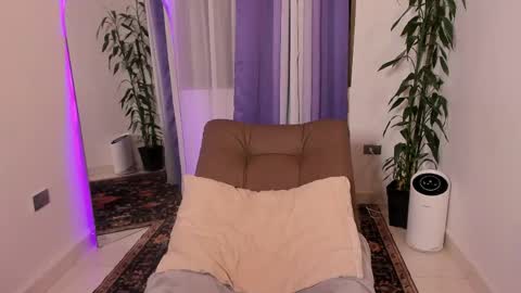 Samantha Ferrec online show from May 17, 2026, 11:23 pm