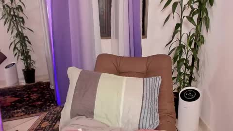 Samantha Ferrec online show from June 5, 2026, 10:48 pm