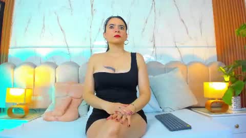 Snapshot of samantha_fiire chatting on June 16, 2026, 12:08 pm samantha_fiire online show from June 16, 2026, 12:08 pm