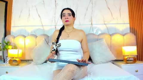 Snapshot of samantha_fiire chatting on June 30, 2026, 12:17 pm samantha_fiire online show from June 30, 2026, 12:17 pm