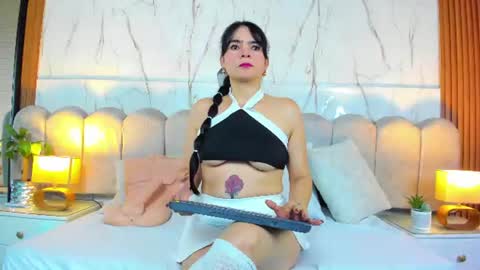 Snapshot of samantha_fiire chatting on July 6, 2026, 12:13 pm samantha_fiire online show from July 6, 2026, 12:13 pm