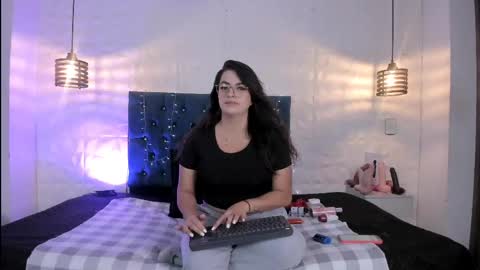 Snapshot of samantha_foxyy chatting on May 20, 2026, 10:21 am samantha_foxyy online show from May 20, 2026, 10:21 am