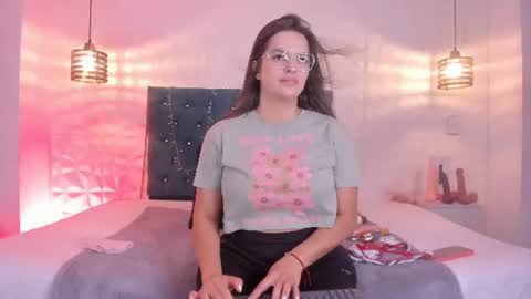 Snapshot of samantha_foxyy chatting on June 29, 2026, 11:21 am samantha_foxyy online show from June 29, 2026, 11:21 am
