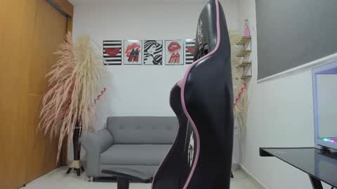 Samantha ga online show from February 18, 2025, 6:04 pm