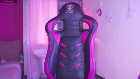 Snapshot of samantha_owen_ chatting on September 27, 2025, 3:39 pm SAMY online show from September 27, 2025, 3:39 pm