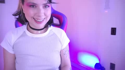 Snapshot of samantha_owen_ chatting on November 26, 2025, 5:25 pm SAMY online show from November 26, 2025, 5:25 pm