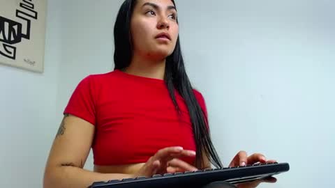 Snapshot of samantha_vaker chatting on June 17, 2026, 9:16 pm samantha_vaker online show from June 17, 2026, 9:16 pm