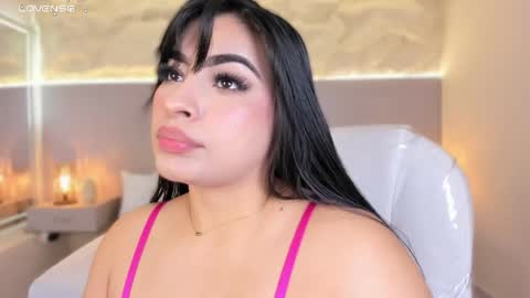 Snapshot of samanthaa_22_ chatting on May 4, 2026, 11:17 am Samanthaa online show from May 4, 2026, 11:17 am