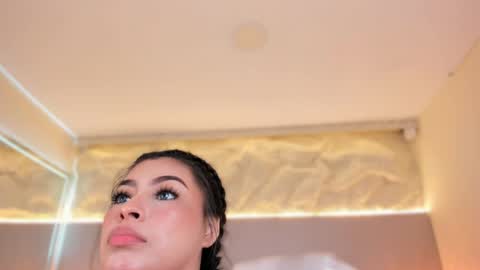 Snapshot of samanthaa_22_ chatting on June 9, 2026, 11:22 am Samanthaa online show from June 9, 2026, 11:22 am