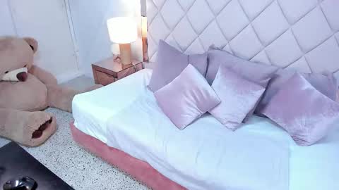 Samantha  online show from March 14, 2026, 5:02 am