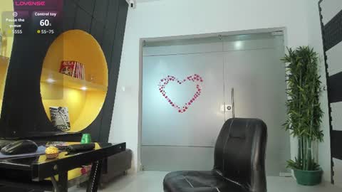 Snapshot of samanthabale chatting on August 2, 2026, 12:36 pm Samantha online show from August 2, 2026, 12:36 pm