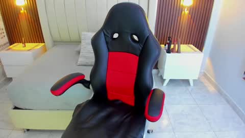 Snapshot of samanthabenet chatting on September 23, 2025, 8:01 pm online show from September 23, 2025, 8:01 pm