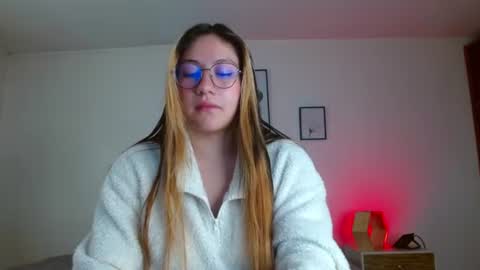 samanthachop online show from June 19, 2026, 1:37 pm
