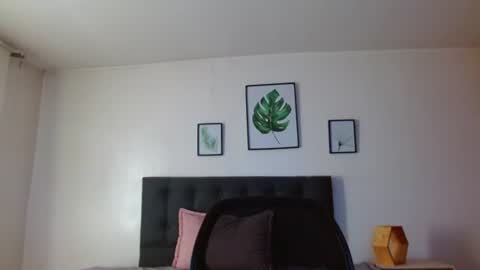 samanthachop online show from June 24, 2026, 2:05 pm