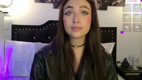 Snapshot of samanthagrant_ chatting on June 12, 2026, 7:57 pm IGSamanthaGrant 10 online show from June 12, 2026, 7:57 pm