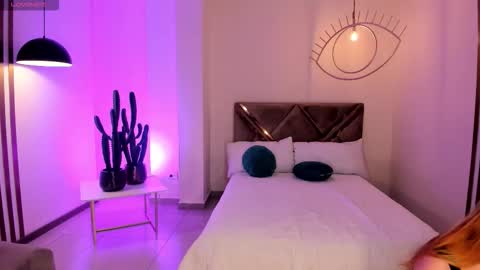 Samantha Klein online show from October 20, 2025, 12:22 am