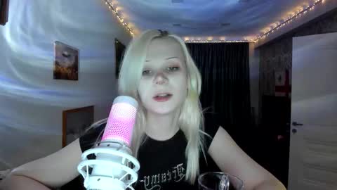 Snapshot of samanthamiasnik1 chatting on September 15, 2025, 5:46 pm Samantha online show from September 15, 2025, 5:46 pm