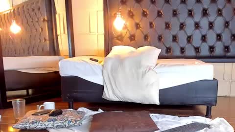 Snapshot of samanthamilan chatting on March 12, 2025, 2:56 pm Alejandra online show from March 12, 2025, 2:56 pm