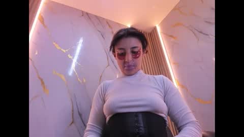 Snapshot of samanthamoonsx chatting on May 21, 2026, 8:27 pm Samantha online show from May 21, 2026, 8:27 pm