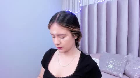 Alejandra  online show from December 3, 2025, 12:14 pm