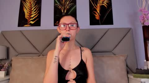 Snapshot of samara_goals chatting on November 24, 2025, 12:38 pm Samara online show from November 24, 2025, 12:38 pm