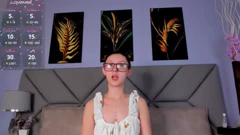 Snapshot of samara_goals chatting on November 25, 2025, 1:00 pm Samara online show from November 25, 2025, 1:00 pm