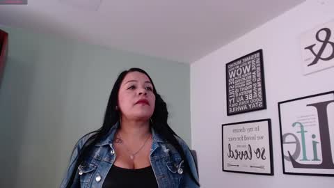 Snapshot of samara_novoa chatting on February 20, 2025, 6:46 pm Any online show from February 20, 2025, 6:46 pm