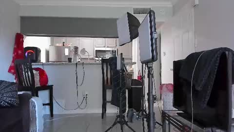 Yaya online show from June 13, 2026, 11:35 pm