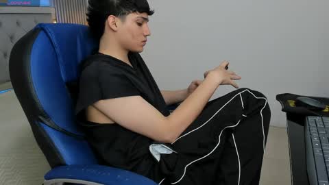 Sam online show from April 29, 2026, 5:30 pm