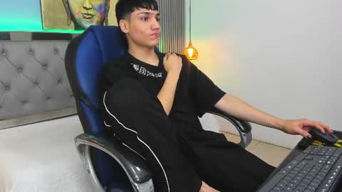 Sam online show from July 5, 2026, 7:10 pm