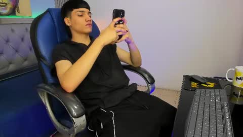 Sam online show from July 10, 2026, 1:58 pm