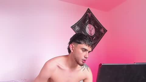 Snapshot of samevansx chatting on June 19, 2026, 2:43 pm samevansx online show from June 19, 2026, 2:43 pm