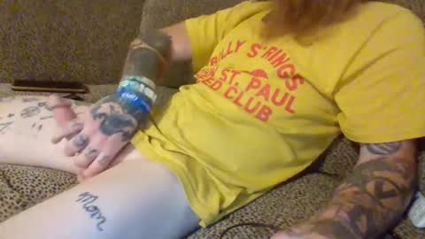 Snapshot of samfried chatting on August 8, 2026, 3:58 pm samfried online show from August 8, 2026, 3:58 pm