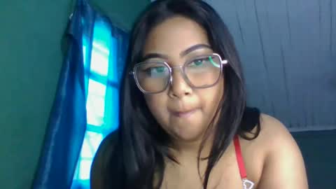 Snapshot of samiah768293 chatting on June 4, 2026, 4:40 am samiah768293 online show from June 4, 2026, 4:40 am