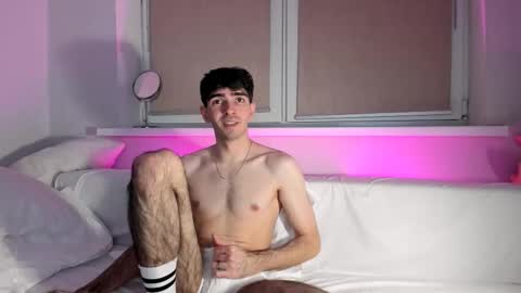 Snapshot of samiliken chatting on February 15, 2026, 4:03 pm Sam online show from February 15, 2026, 4:03 pm