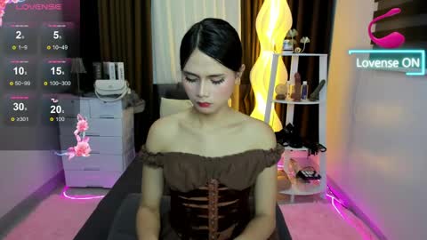 samiralush444 online show from April 30, 2026, 9:19 pm