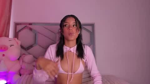 Snapshot of samirose_ chatting on June 19, 2026, 10:13 pm samirose_ online show from June 19, 2026, 10:13 pm