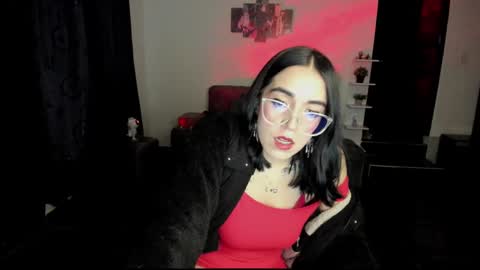 Snapshot of samismith77 chatting on February 18, 2025, 11:41 pm SARA online show from February 18, 2025, 11:41 pm