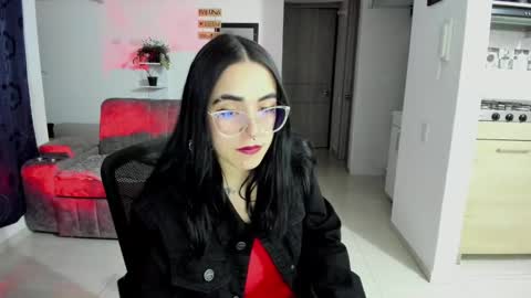 Snapshot of samismith77 chatting on September 9, 2025, 11:59 pm SARA online show from September 9, 2025, 11:59 pm