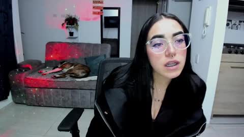 Snapshot of samismith77 chatting on September 30, 2025, 1:21 am SARA online show from September 30, 2025, 1:21 am