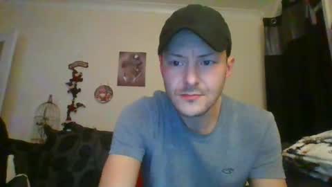 Snapshot of samlatty007 chatting on December 8, 2024, 8:04 pm sexy lad looking for fun online show from December 8, 2024, 8:04 pm