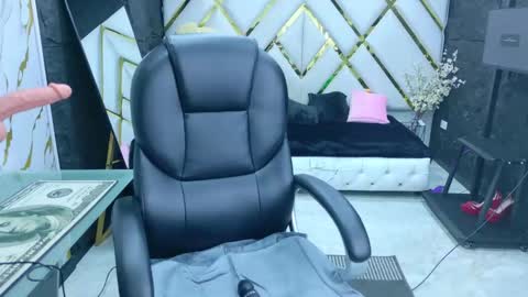 Snapshot of sammanthaboob chatting on November 28, 2025, 11:13 am Luisa online show from November 28, 2025, 11:13 am