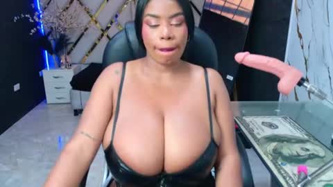 Snapshot of sammanthaboob chatting on July 28, 2026, 2:13 pm Luisa online show from July 28, 2026, 2:13 pm