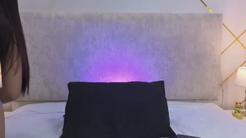 Sammi online show from June 18, 2026, 4:24 am
